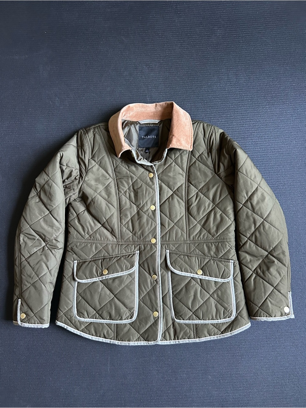 Talbots Quilted Barn Jacket with corduroy collar olive green size small